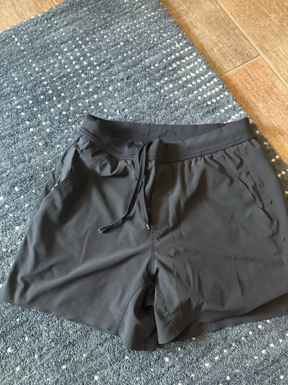 Black Medium 5” Ten Thousand Interval shorts with liner